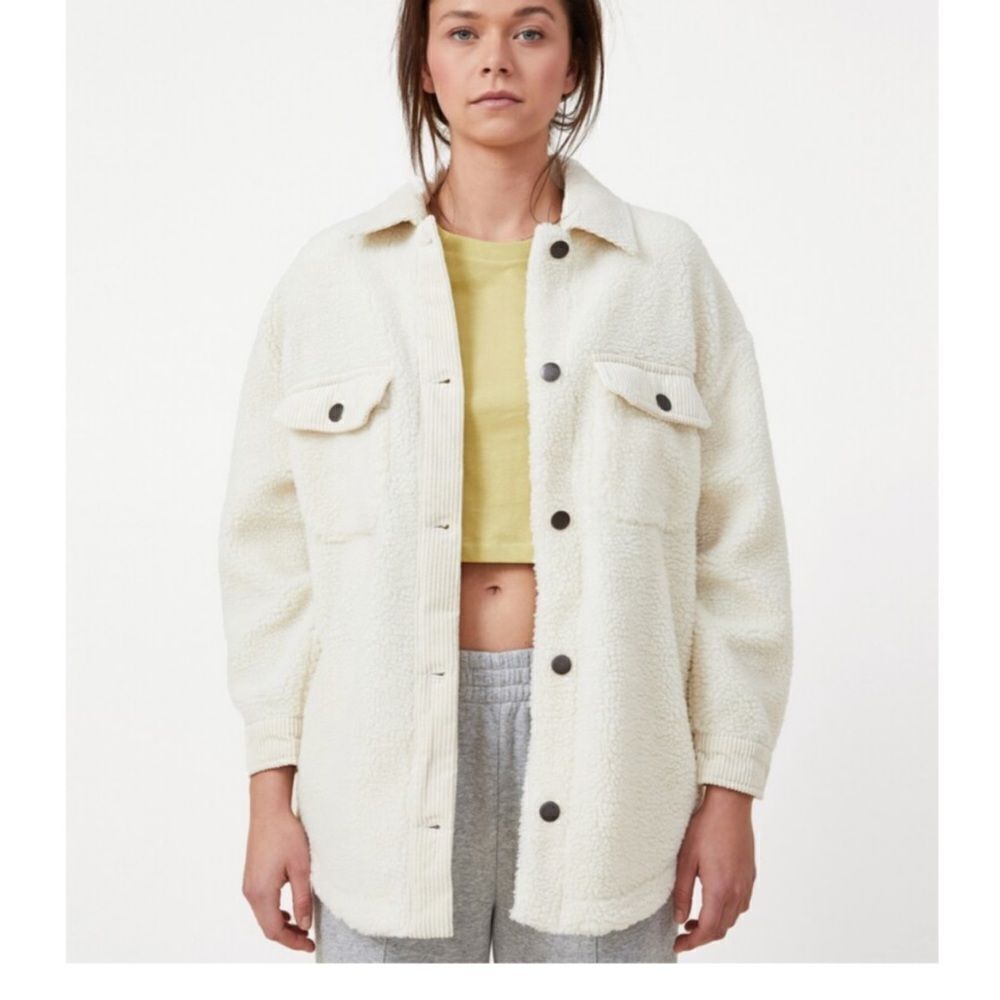 Cotton On Teddy Shacket
Size 16